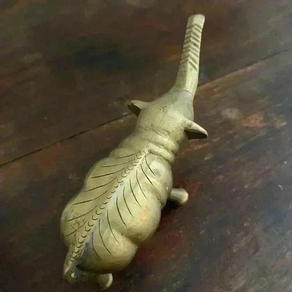 Vintage Brass Elephant Small Elephant Figure Solid Brass - Picture 3 of 6